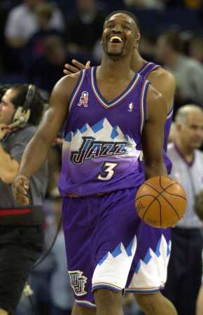 对防守稳固 对防守稳固